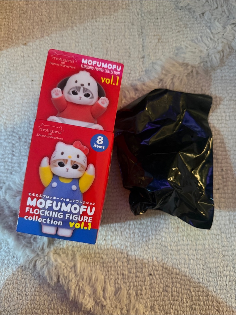 Flocking Figure Collection Vol.1 - Mofumofu Mofusand x Sanrio Hello Kitty